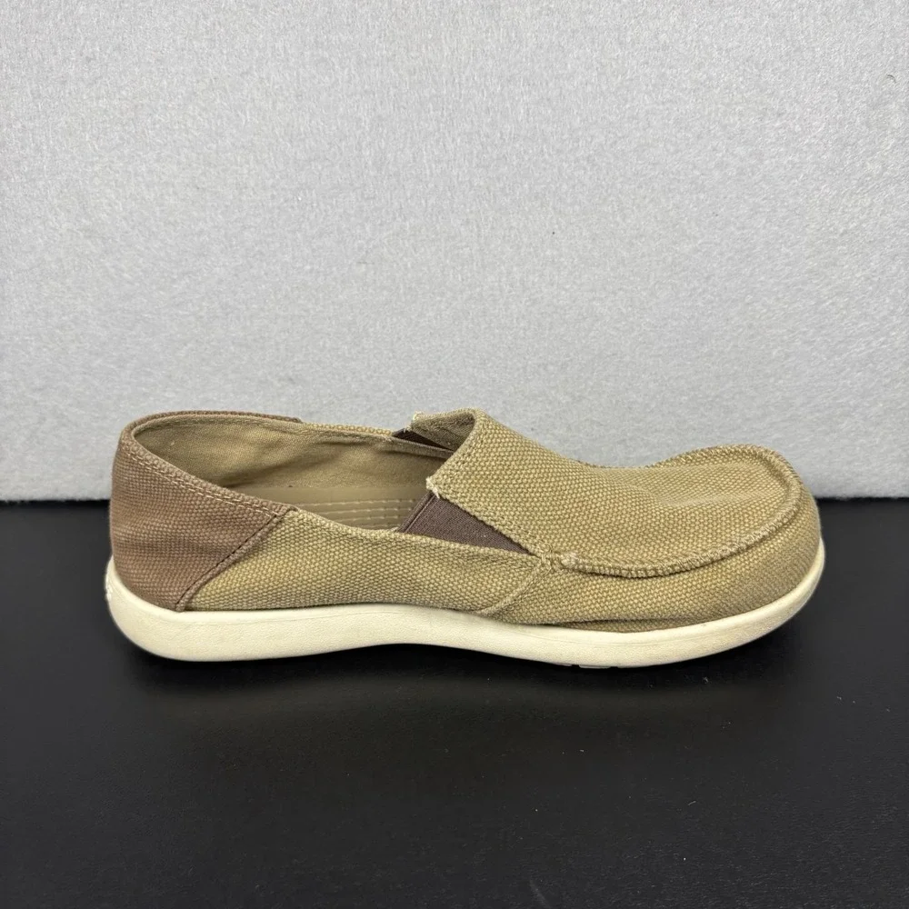 Crocs Junior Boys Size 6 Santa Cruz Tan Khaki Beige Canvas Loafer Slip On Shoes